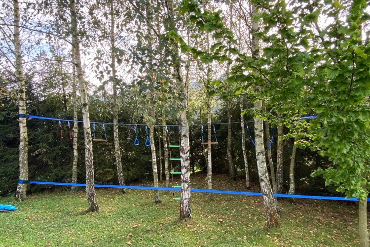 DOM Ogród mini park linowy